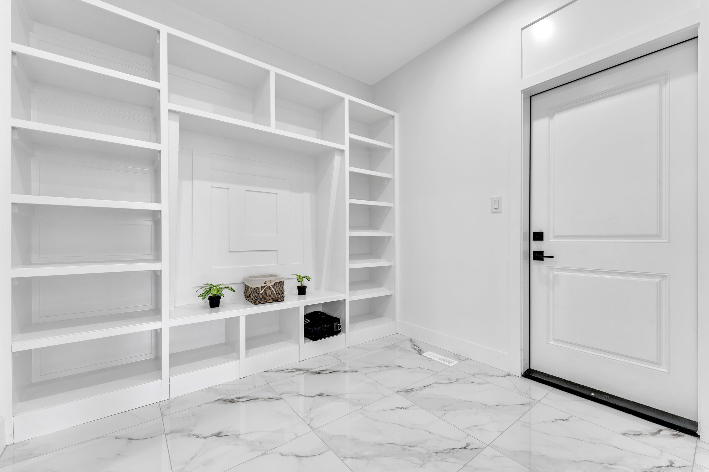 Built-in main floor office